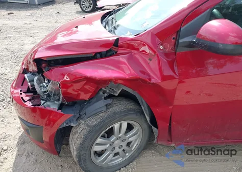 2015 Chevrolet Sonic Lt Auto из США, поврежденный, VIN 1G1JC5SHXF4181484